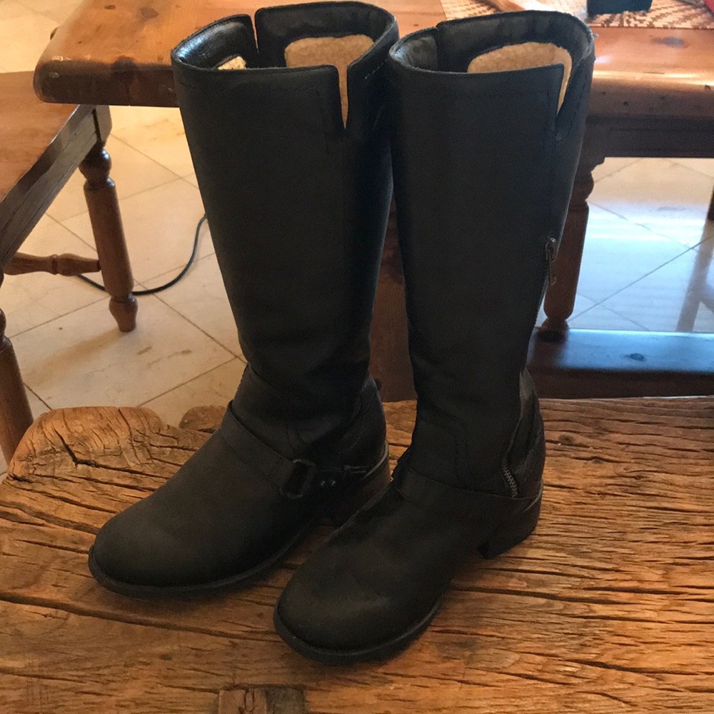 Ugg lines riding boots